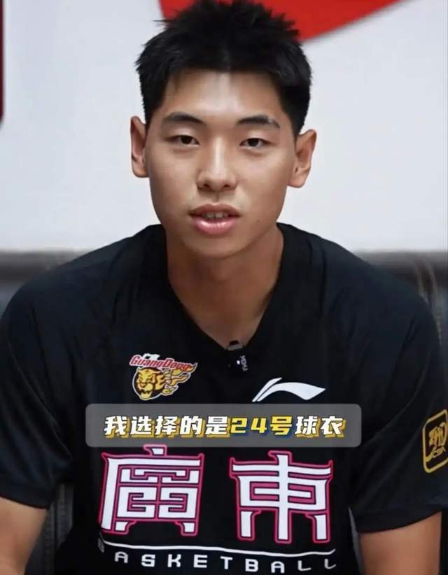 爱游戏网页-好消息！广东男篮新援满血归来，杜锋等来最强援兵，首秀硬刚强敌
